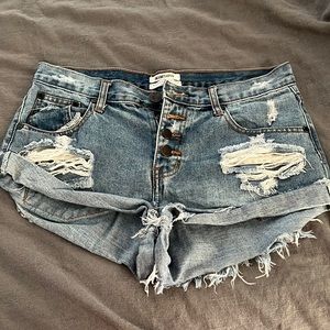 One teaspoon bandits destroyed denim shorts size 27